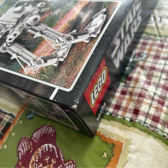 LEGO Star Wars Ultimate Collector's AT-ST 10174 - Picture 4 of 16